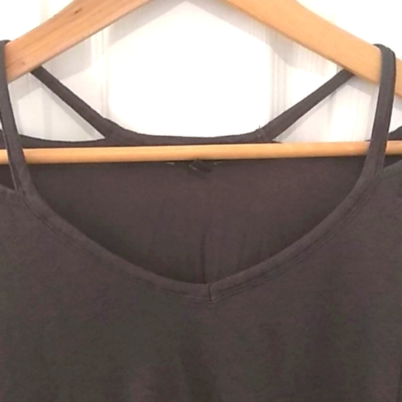 Express Charcoal Gray V Neck High Low Long Sleeve Size M - Picture 2 of 6